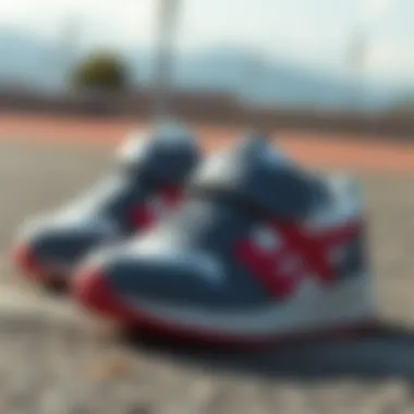 Comfortable and durable children's sports shoes